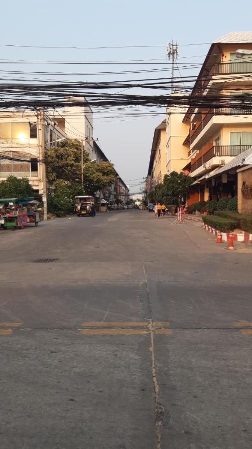 Jomtien Morningstar Guesthouse Ngoại thất bức ảnh