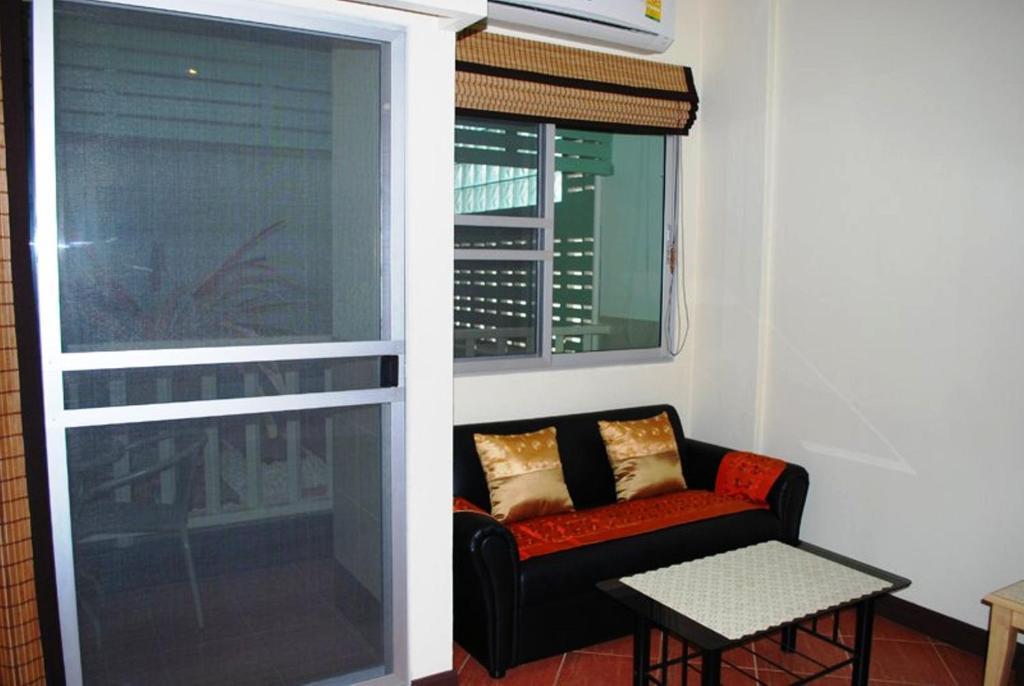 Jomtien Morningstar Guesthouse Phòng bức ảnh